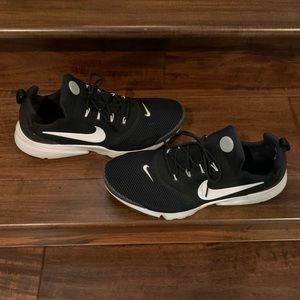 Mens Nike Air Presto Running Black / White 11.5